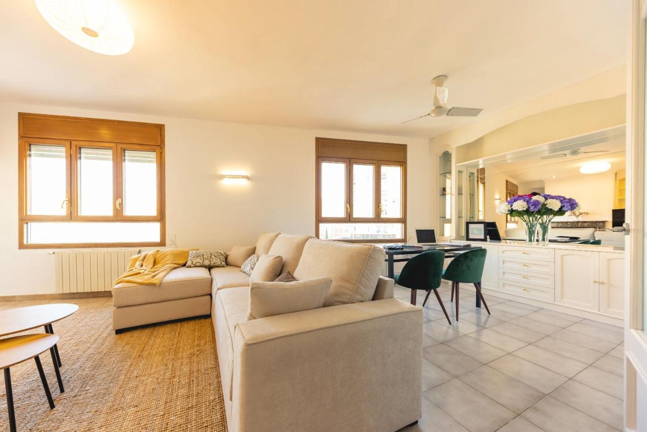 Bravissimo El Lleo, Bright 4-Bedroom Apartment Χιρόνα Εξωτερικό φωτογραφία