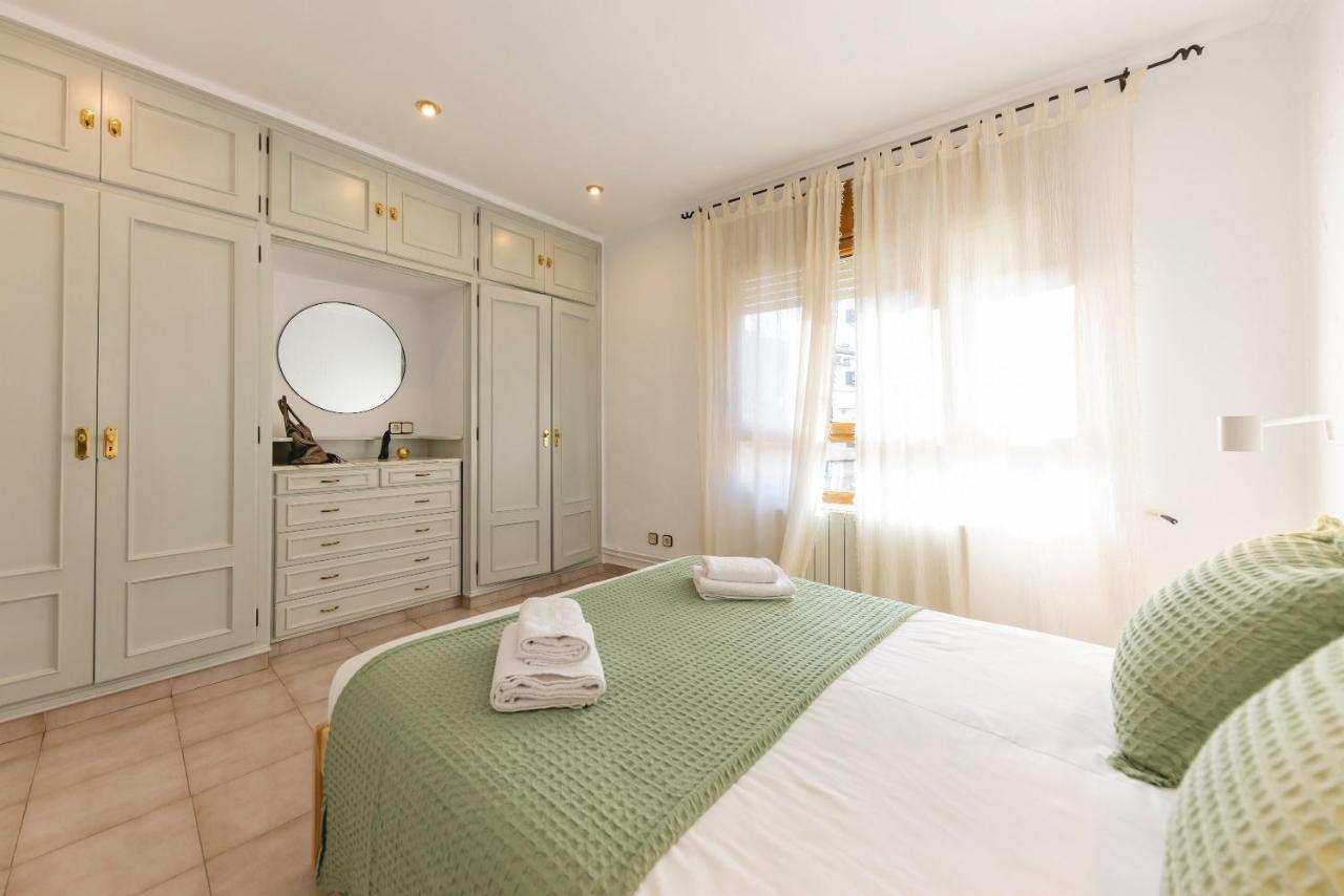 Bravissimo El Lleo, Bright 4-Bedroom Apartment Χιρόνα Εξωτερικό φωτογραφία